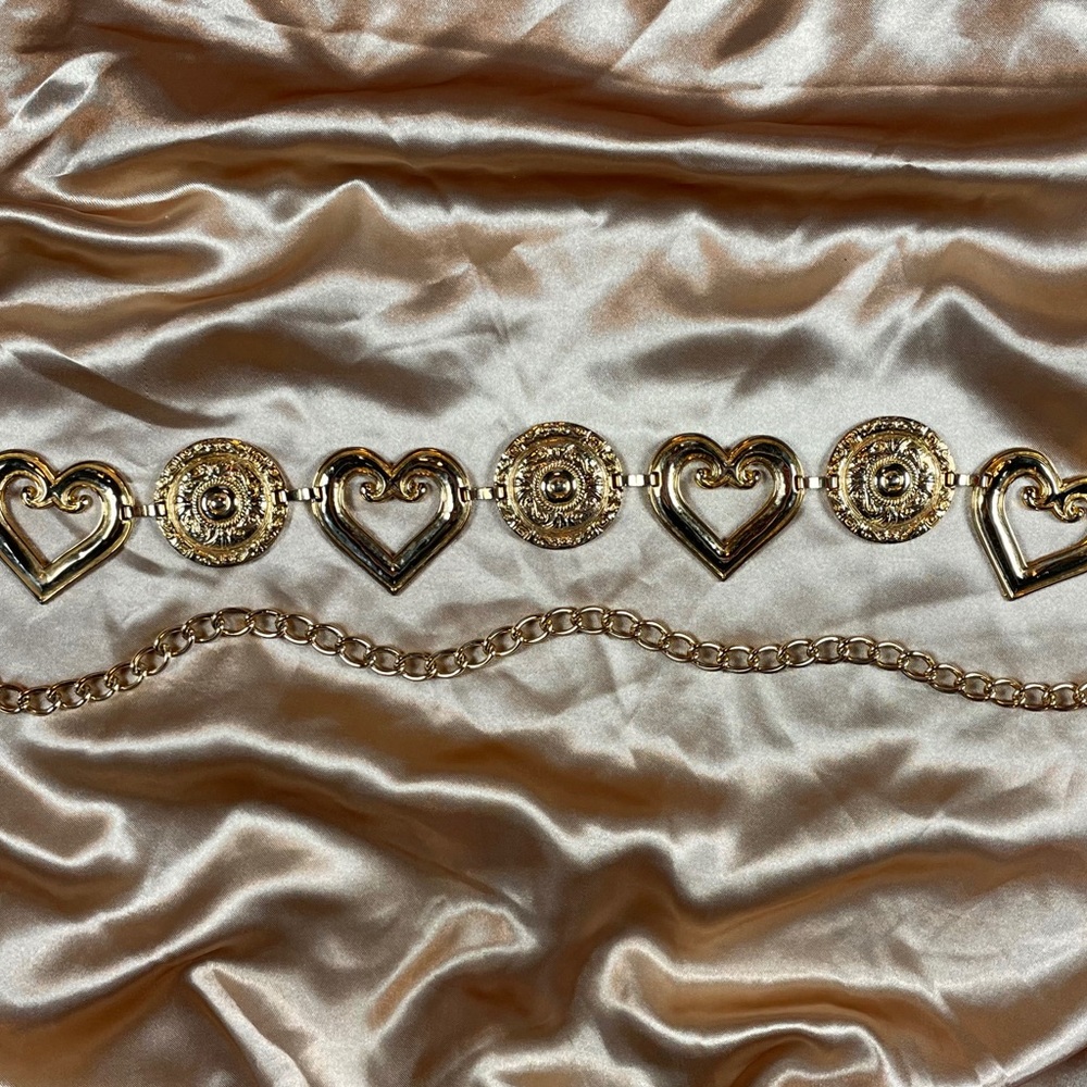 Vintage 80’s Gold Heart Chain Belt